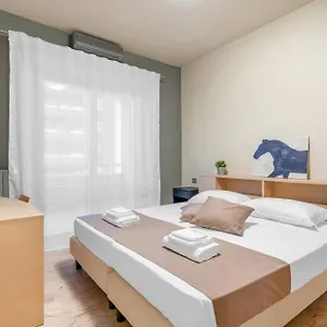 Apart-hotel Casa Da Fraschini, Milão