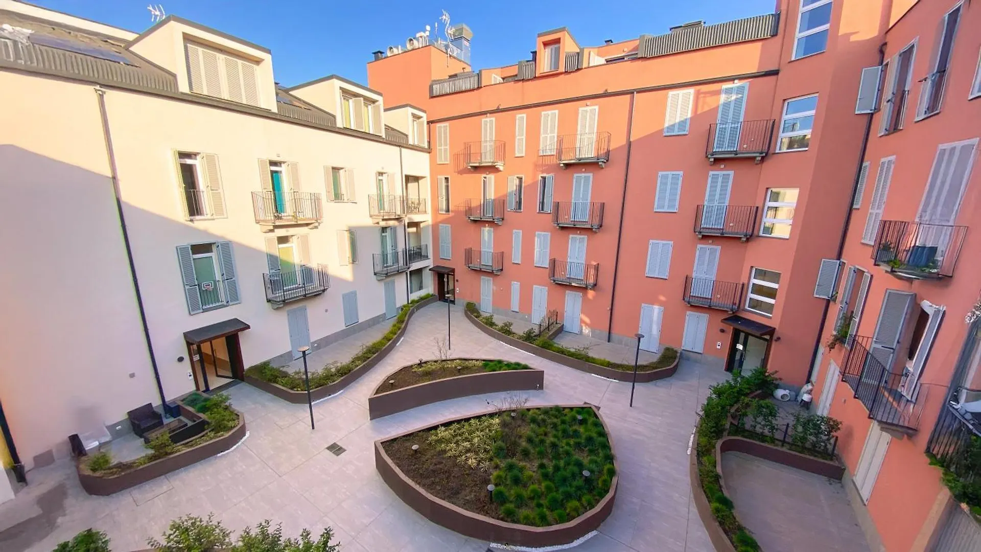 Corti Segrete - Milano Centro Aparthotel Milan